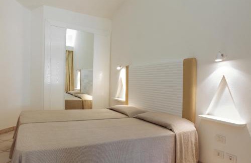 Santa Margherita di Pula Hotel | Hotel Mare Pineta