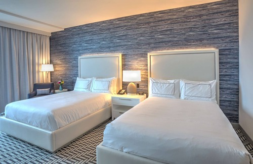 Central Beach Resort | Hotel Maren Fort Lauderdale Beach, Curio Collection by Hilton