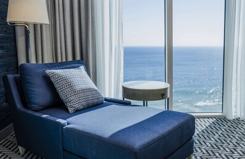 Central Beach Resort | Hotel Maren Fort Lauderdale Beach, Curio Collection by Hilton