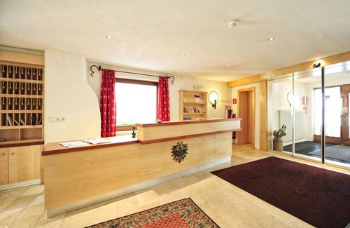 Nauders Hotel | Hotel Margarete Maultasch - INCL. LIFT PASS Double room, shower/wc (25 - 30 m²), HB PLUS