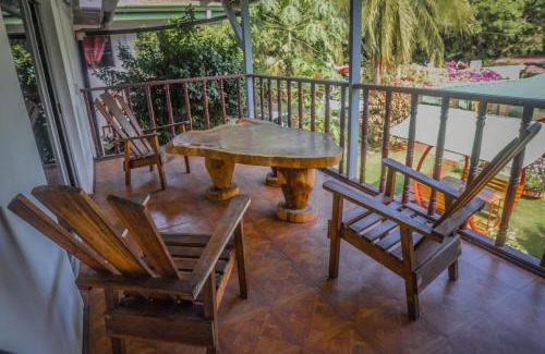 Tamarindo Hotel | Hotel Marielos