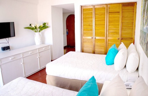 P Chahue Hotel | Hotel Marina Resort & Beach Club