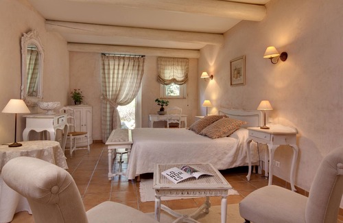 Saint-Cannat Hotel | Hotel Mas de Fauchon