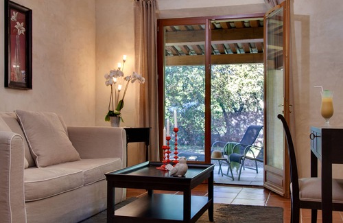 Saint-Cannat Hotel | Hotel Mas de Fauchon