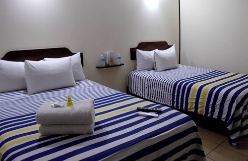 Leon Hotel | Hotel Mateos 1215