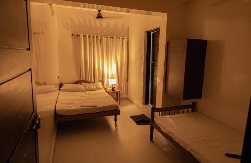 Ponmundi Apartment | Hotel Matha Tourist Home