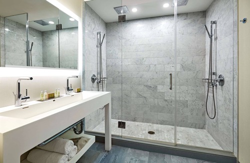 Del Rey Hotel | Hotel MDR Marina del Rey - a DoubleTree by Hilton