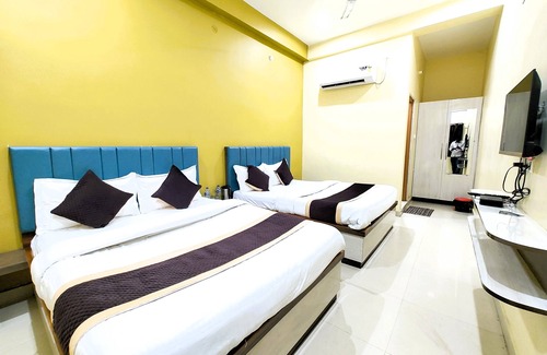 Varanasi Hotel | Hotel Medhya Grand Varanasi