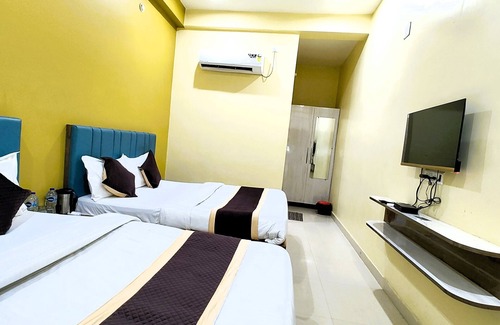 Varanasi Hotel | Hotel Medhya Grand Varanasi