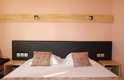 Bellignat Hotel | Hotel Melodie