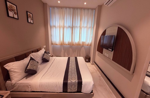 Thane West Cabin | Hotel Melody NX