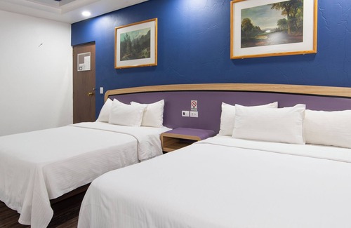 Cuauhtemoc Hotel | Hotel Menara