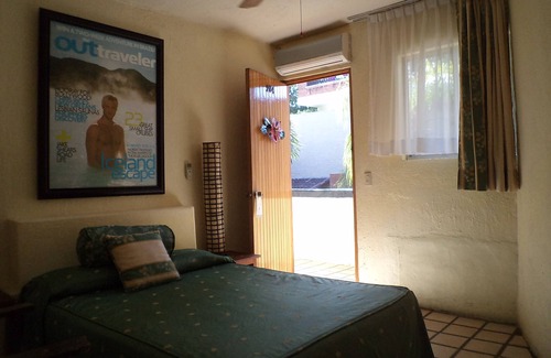 Romantic Zone Hotel | Hotel Mercurio - Caters to Gay Men