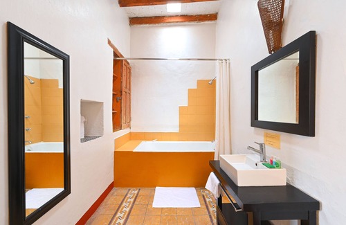 Zona Centro Hotel | Hotel Mesón Cuévano