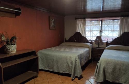 Ario de Rosales Hotel | Hotel Mesón de la Salud