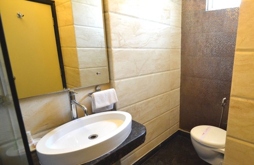 Karol Bagh Hotel | Hotel Metro View