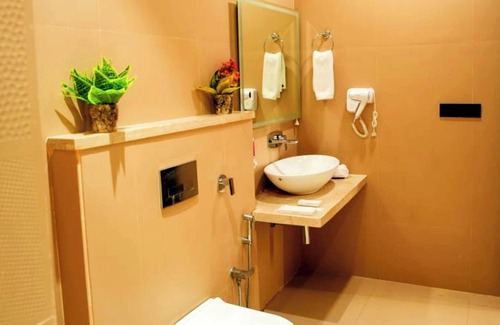 Mathura Hotel | Hotel Midas Inn Mathura