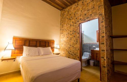 Granada Hotel | Hotel Mirna & OCT