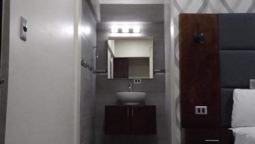 Avenida Revolucion Hotel | HOTEL MISION 11
