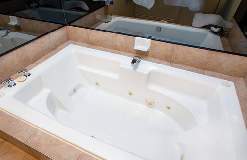 Quartier 5-4 Hotel | Hotel Motel Le Chateauguay