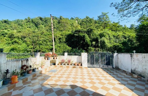 Tehri House | Hotel Mount View
