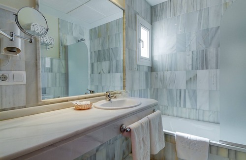 Santa Cruz Hotel | Hotel Murillo