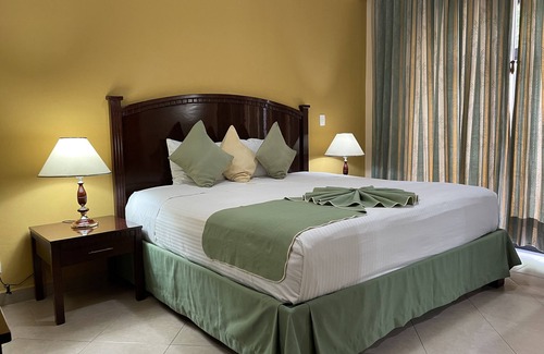 Iguala de la Independencia Hotel | Hotel Centenario