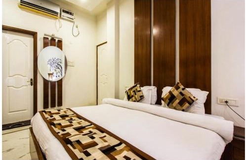 Amritsar Hotel | HOTEL Namaskar Near Railway Station - 2 Km From Golden Temple & Jallianwala Bagh - Luxurious rooms With Wifi Facility - Restaurant-Lift-Free Parking Available - A Premium Hotel In Amritsar