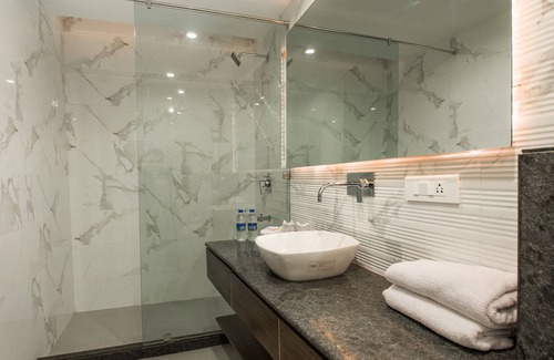 Amritsar Hotel | Hotel Narula's Aurrum