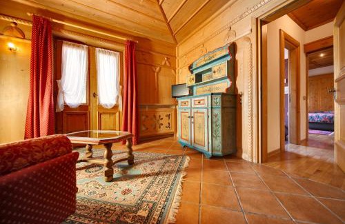 Cortina d'Ampezzo Historic Centre Hotel | Hotel Natale