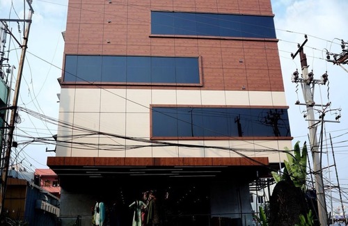Hyderabad Hotel | Hotel Naveena Grand