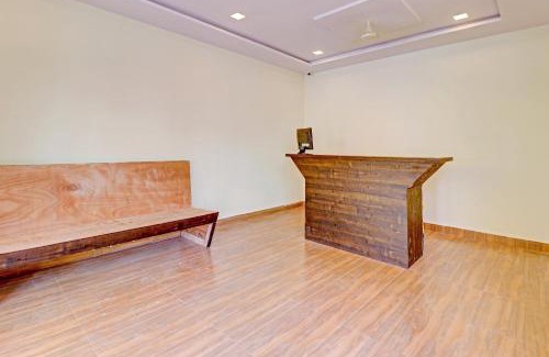 Dilsukhnagar Hotel | Hotel O Abhi's R Square