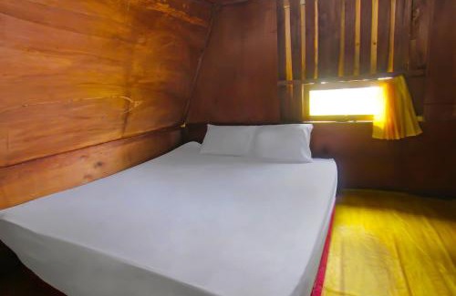 Aik Berik Hotel | Hotel O Awenk Homestay Near SD Gunung Wakul