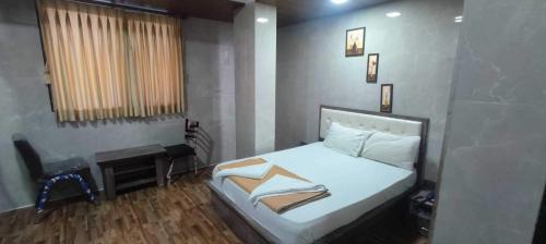 Mahape Hotel | Hotel O Balaji Residency