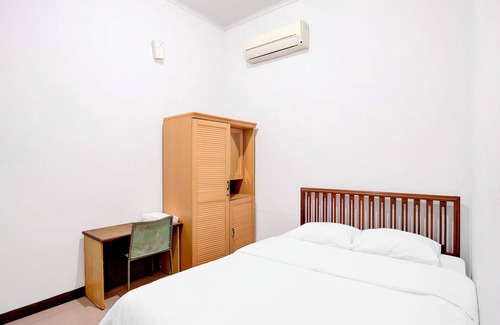 Balikpapan Hotel | Hotel O Balikpapan near Taman Beruang Madu formerly Palm Cafe Inn