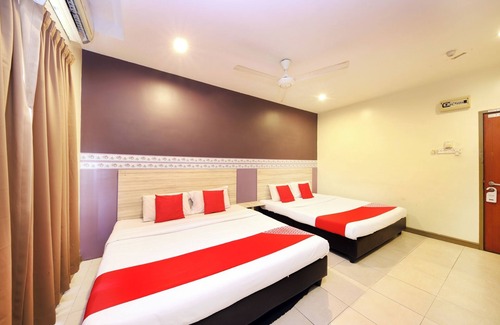 Batu Ferringhi Hotel | Hotel O Batu Ferringhi Beach formerly ESQ Ferringhi