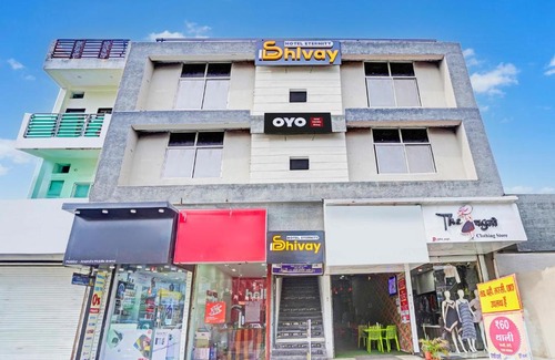 Indore Hotel | Hotel O Eternity Shivay