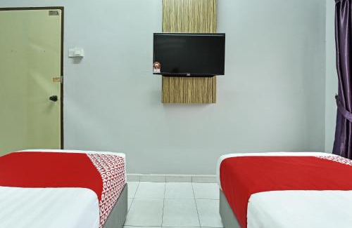 Taman Johor Jaya Hotel | Hotel O Ezzyhome Johor Jaya