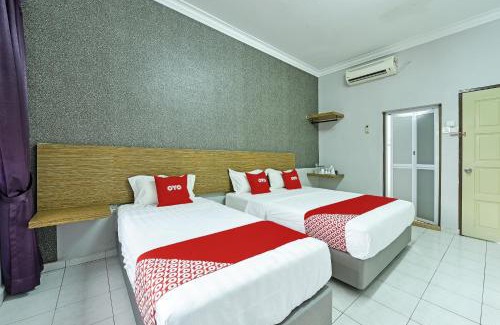 Taman Johor Jaya Hotel | Hotel O Ezzyhome Johor Jaya