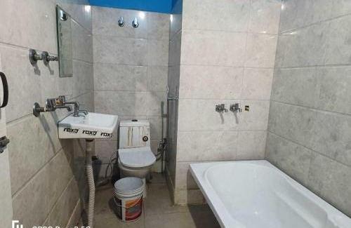 Anand Vihar Hotel | Hotel O Family Inn