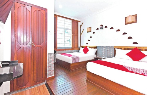 Kampung Air Hotel | Hotel O Five 2