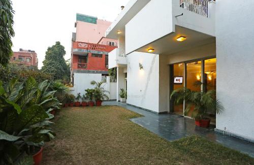 Kalkaji Hotel | Hotel O Gem 92