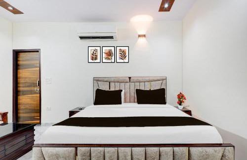 Delhi Hotel | Hotel O Golden Guest house