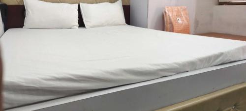 Faizabad Apartment | Hotel O Home Crystal Cottage Home Stay