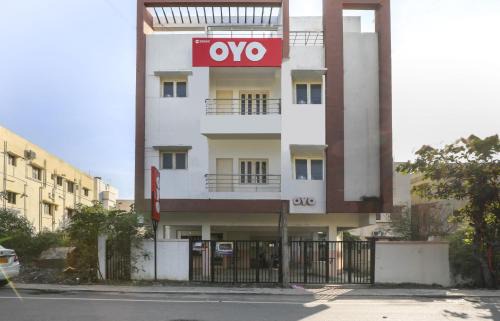 Mogappair House | Hotel O Home Harma Residency Near Koyambedu Metro Station