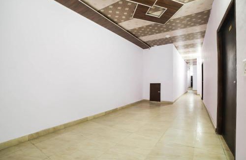 New Delhi Hotel | Hotel O Iris Lite