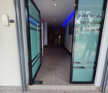 Taman Selesa Jaya Hotel | Hotel O Link Suite