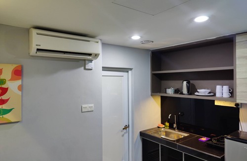 Taman Selesa Jaya Hotel | Hotel O Link Suite