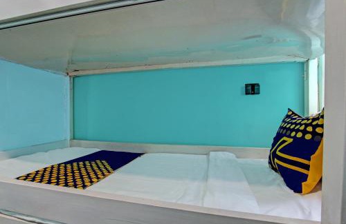 Tembalang Hotel | Hotel O Lobak Hostel CapsuleNearAyam Goreng Terowongan