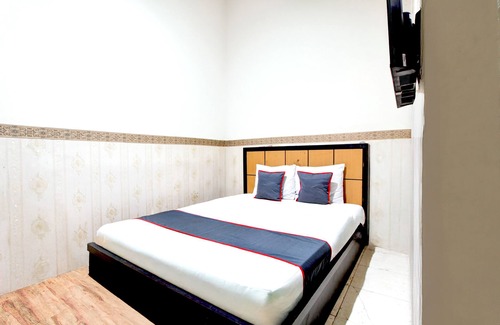 Tegal Hotel | Hotel O Mega Inn Guest House